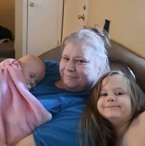 Meet your Posher, Karin